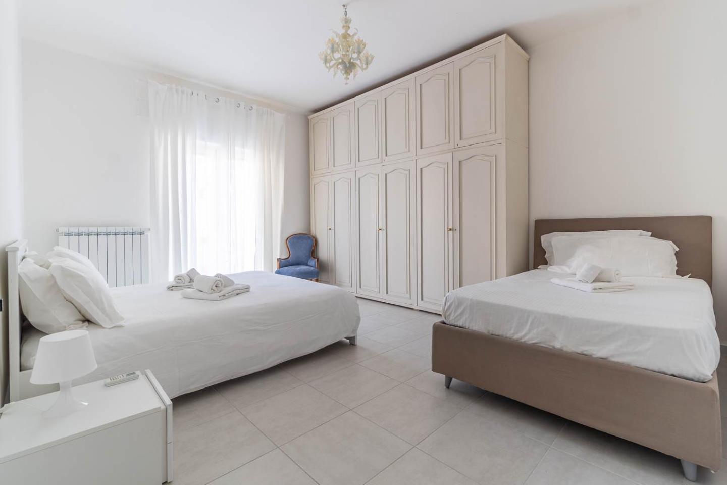 Appartement Dimora Manzoni - Bari Center Extérieur photo
